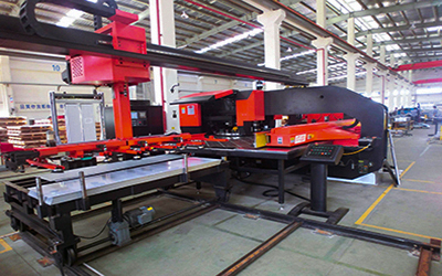 數(shù)控沖床設(shè)備